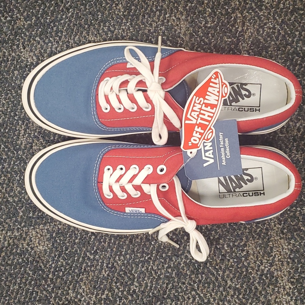 VANS Sneakers
